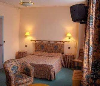 Terminus Hotel Tours Buitenkant foto